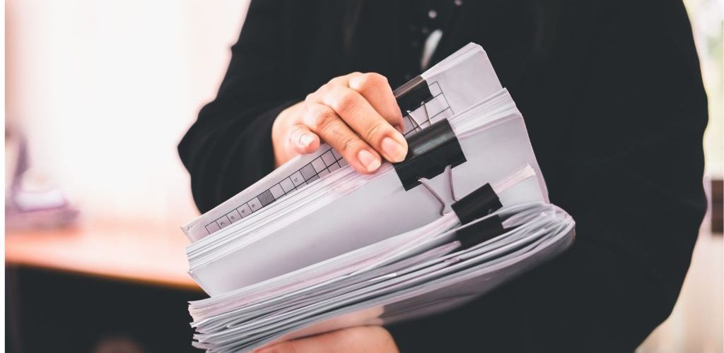 A legislação não impõe um limite para o número de procurações em assembleias
